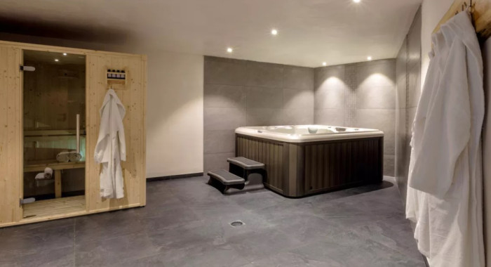 Chalet Petit Mire, Val D'Isere ski chalet, image 4